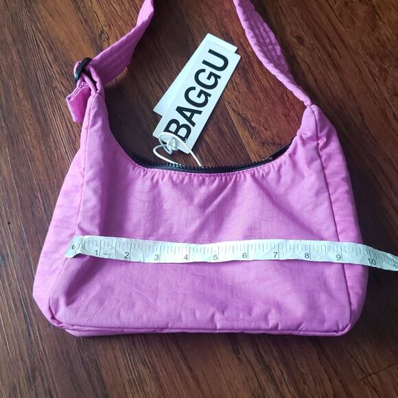 Baggu Extra Pink Chic Coquette Y2K Preppy Edgy Feminine Mini Nylon Shoulder Bag - Picture 2 of 8